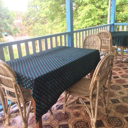 Rekona Lodge Gizo Εξωτερικό φωτογραφία